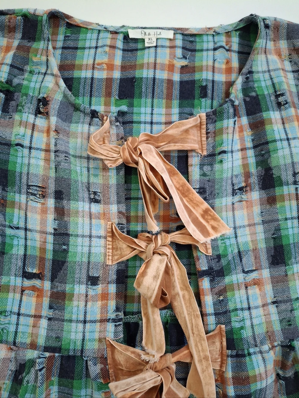Oli & Hali "Bow It Goes" Plaid Puff Sleeve Tie Front Peplum Top XL - Picture 3 of 12
